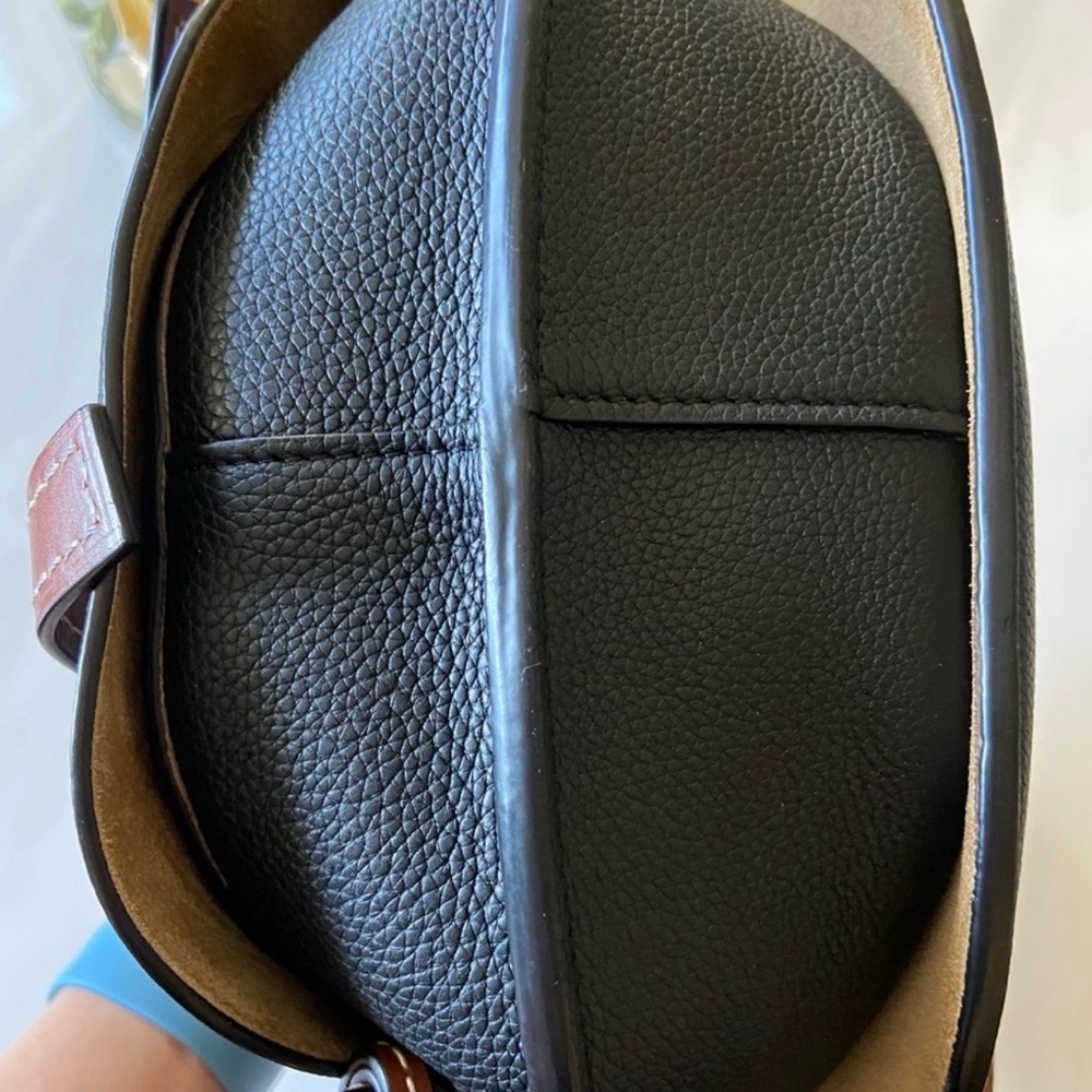 Sold:Loewe gate bag - Picture 6 of 13